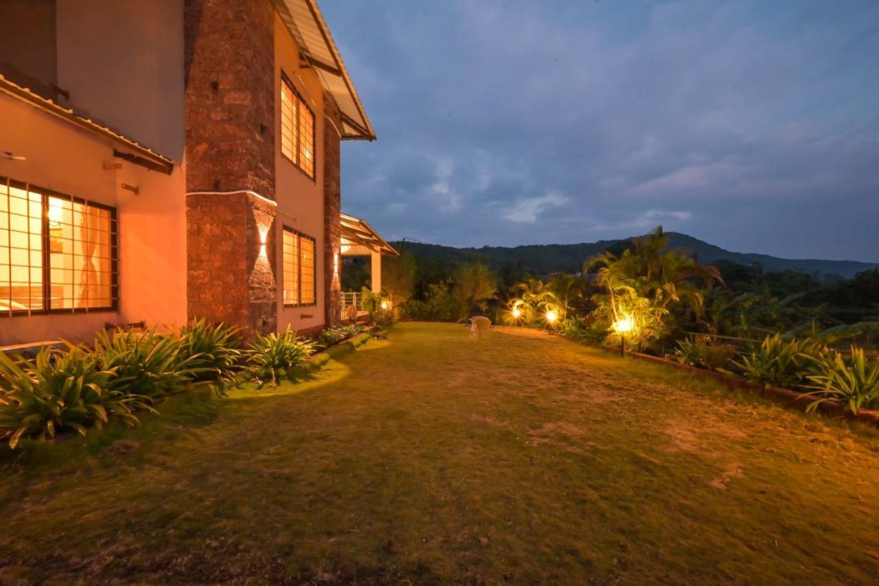 Kirtan Villa 3Bhk Mahābaleshwar Esterno foto