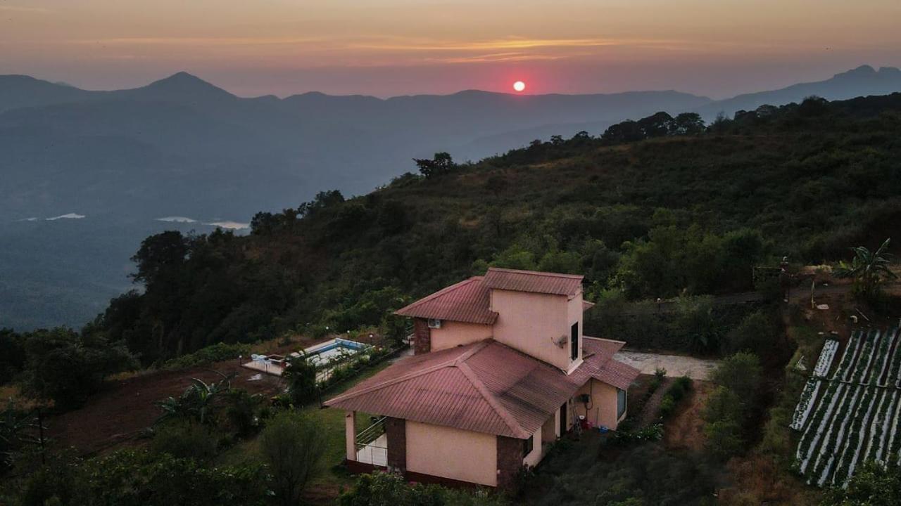 Kirtan Villa 3Bhk Mahābaleshwar Esterno foto